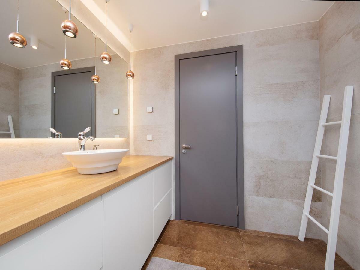One Apartments بارنو المظهر الخارجي الصورة